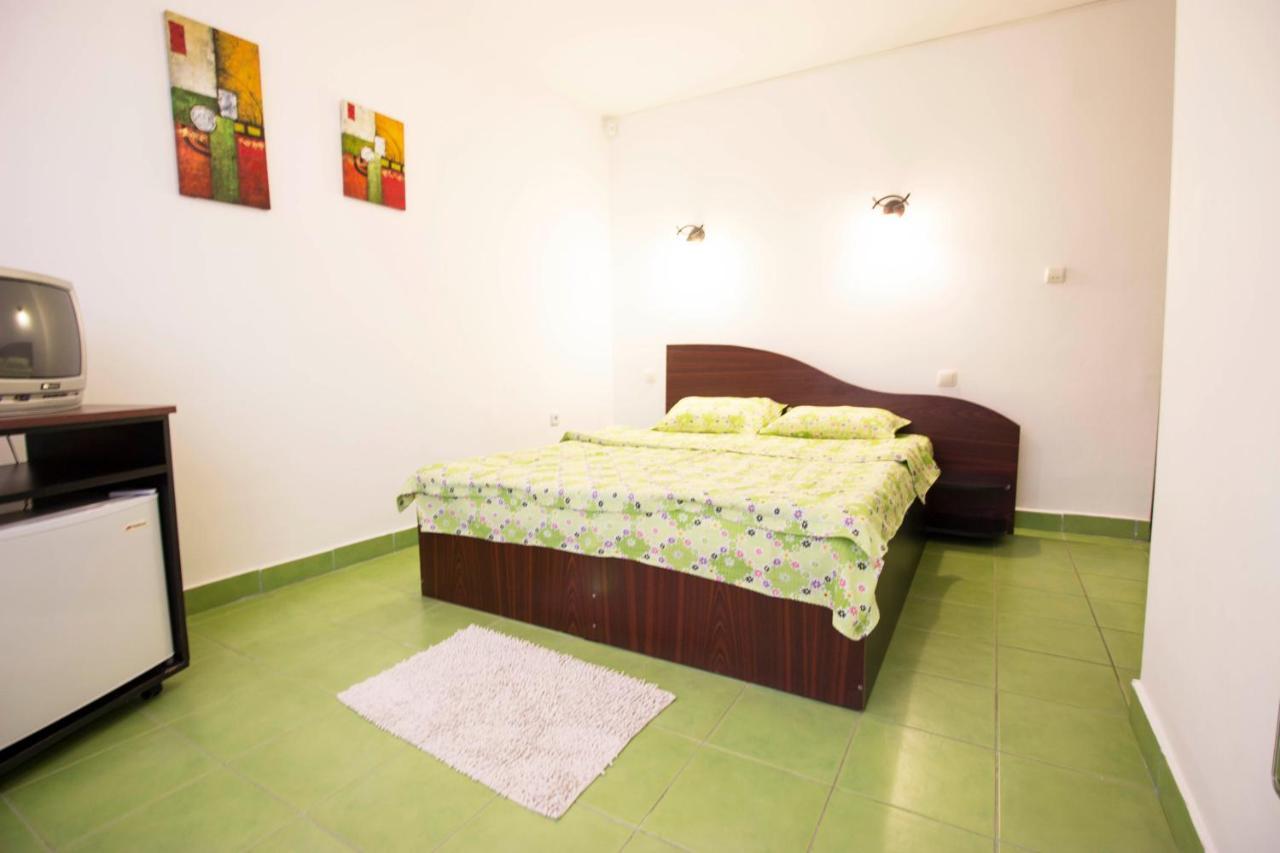 Vila Leonard Otel Costinești Dış mekan fotoğraf